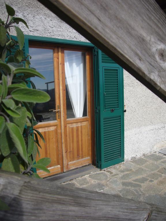 Agriturismo Olivarancio Leivi الغرفة الصورة